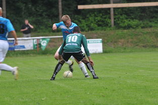 开云中国大陆-足球战术多样化提升比赛精彩度，足球比赛技战术的运用和分析