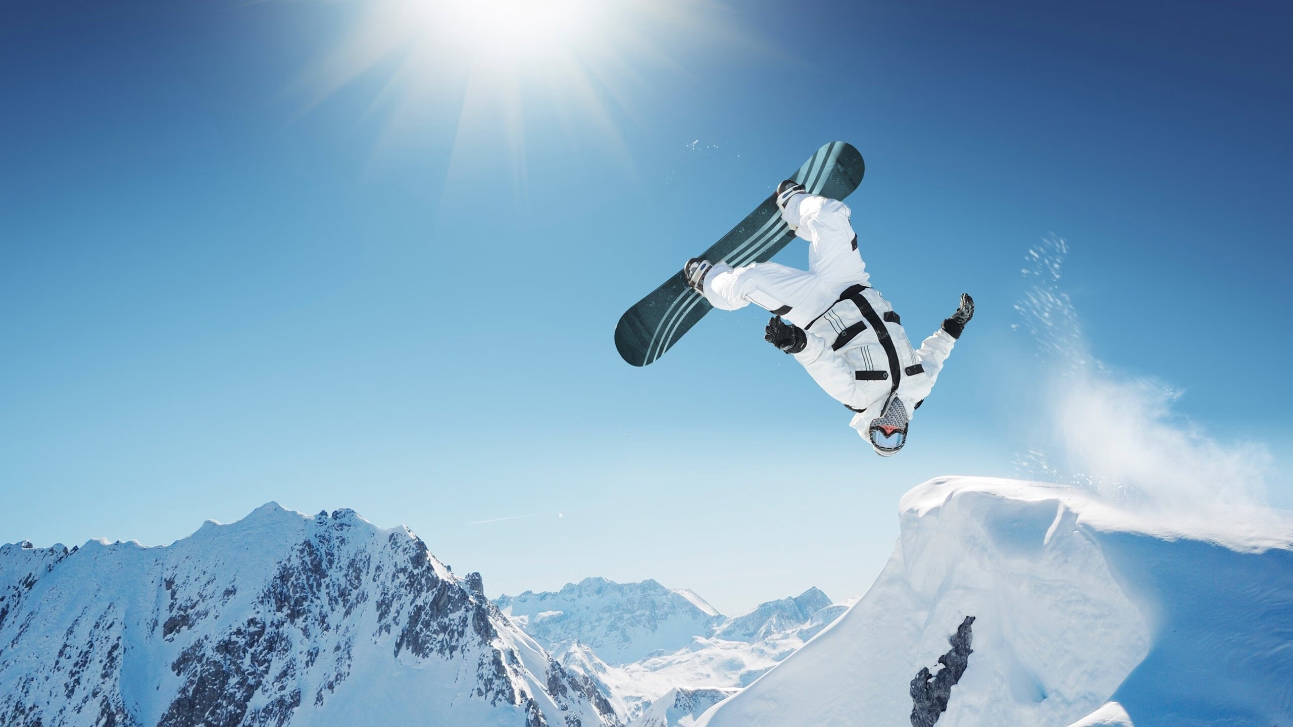 生态足球场建设逐步普及，打造绿色低碳运动环境，足球场建设实施方案